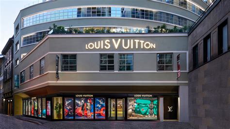 rivenditori louis vuitton udine|Louis Vuitton milano bagutta.